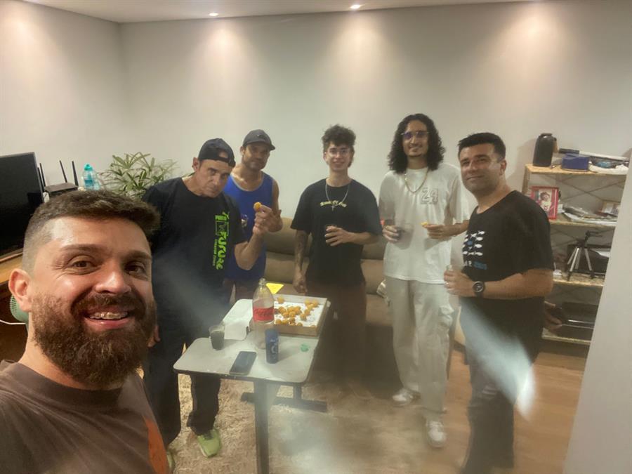 Célula de Homens Cartas Vivas